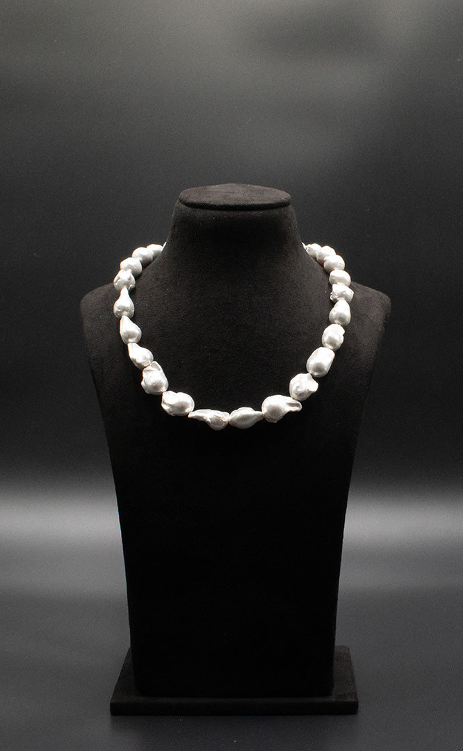 Baroque Delphin Necklaces- Silver