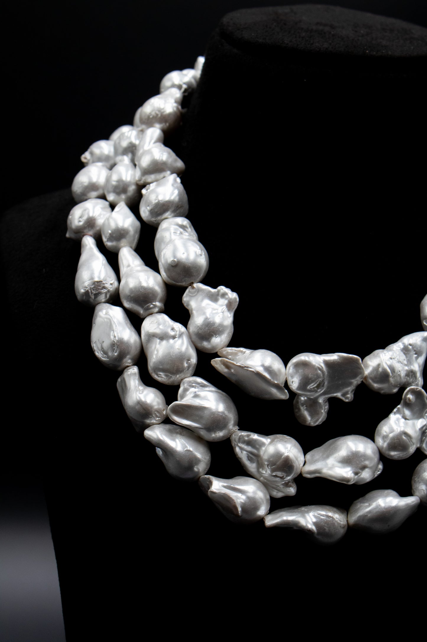 Baroque Delphin Necklaces- Silver