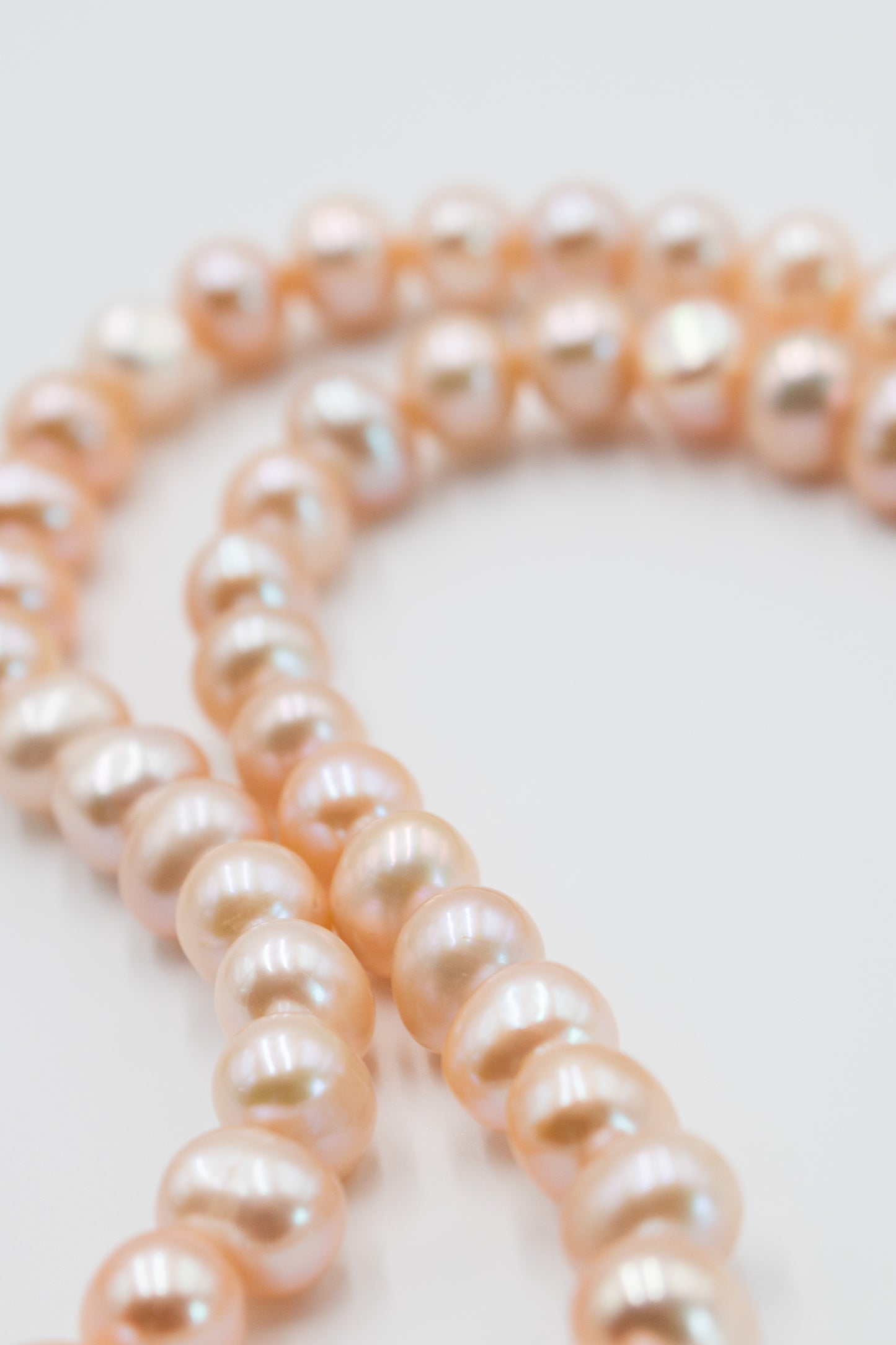 One Line Classic Pearl String Necklace